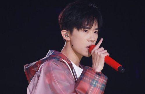 易烊千玺爆料吃瓜,一场意想不到的“吃瓜”大戏